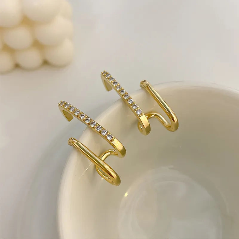 Crystal Claw Stud Earrings | Elegant and Stylish-GOLD-State of Style