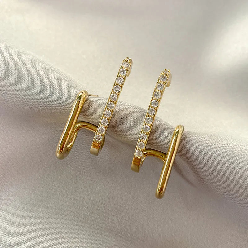 Crystal Claw Stud Earrings | Elegant and Stylish-GOLD-State of Style