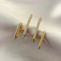 Crystal Claw Stud Earrings | Elegant and Stylish-GOLD-State of Style