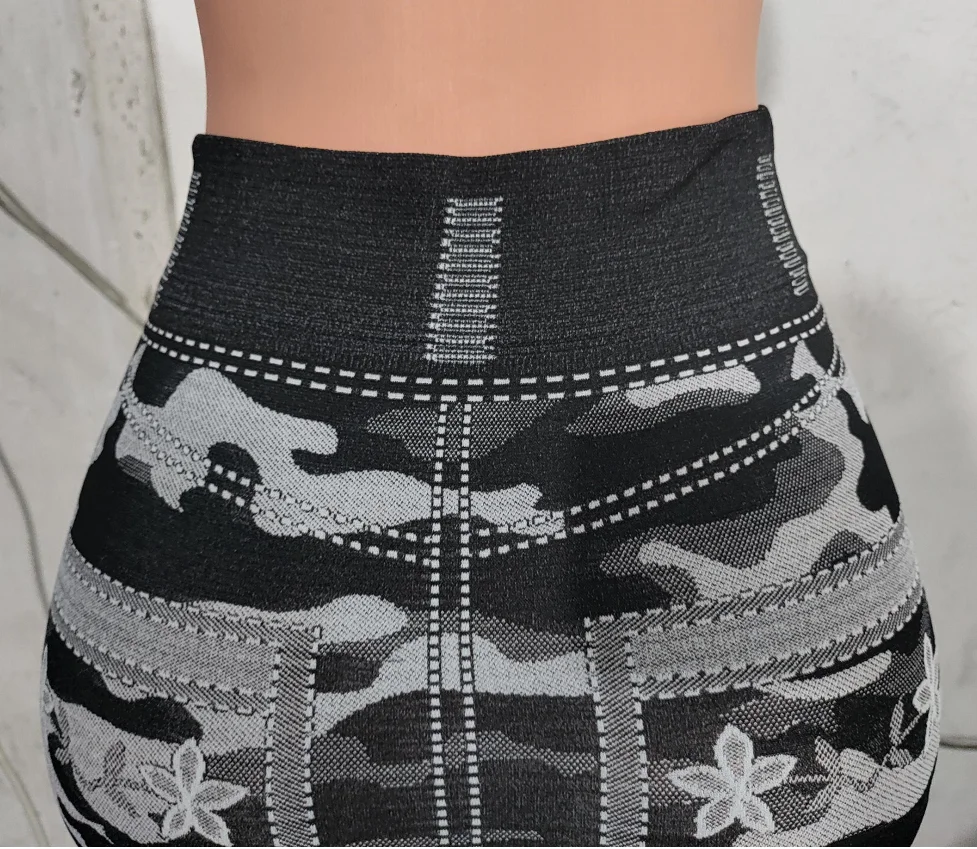 Curve Embrace Plus Size Camo Leggings – Stylish Stretch Fit-Green-2XL-State of Style