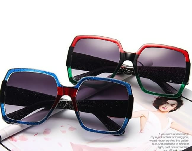 DelicateGlasses | Trendy Women's Sunglasses-Black/Grey-State of Style