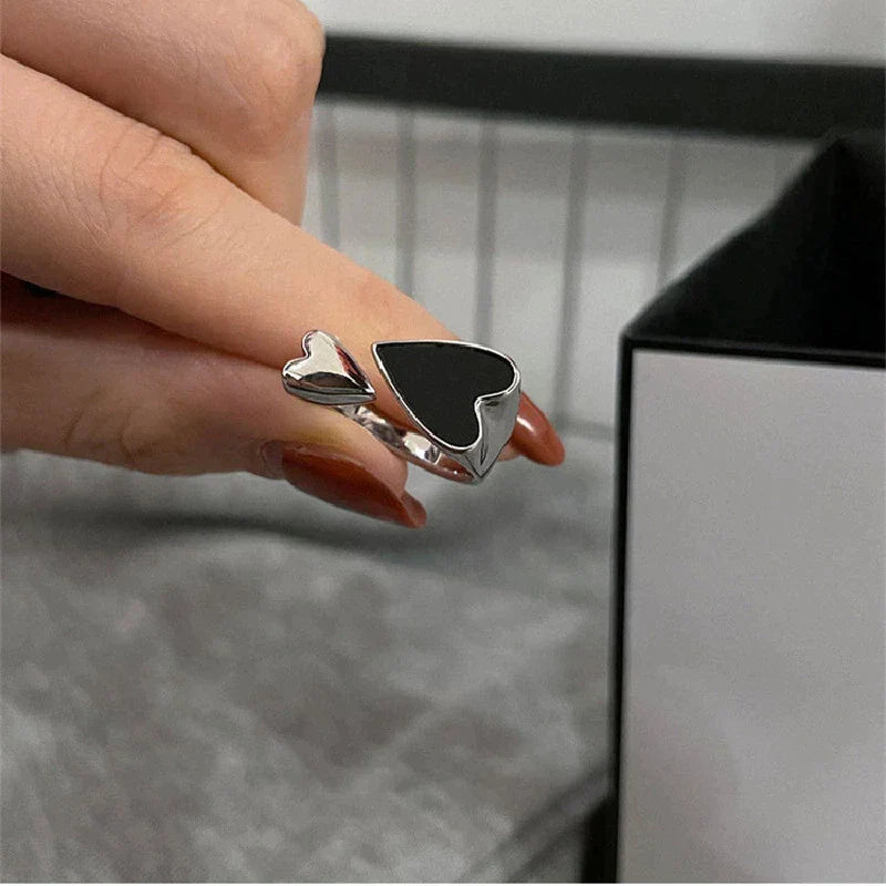Elegant Adjustable Black Heart Necklace-State of Style