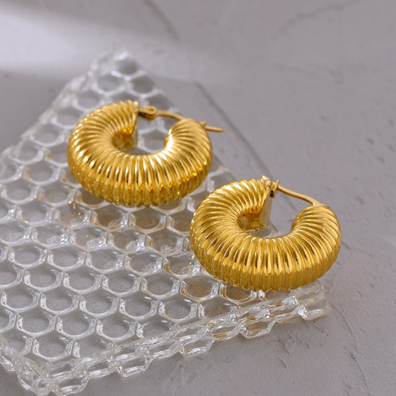 Elegant Golden Earrings for Everyday Wear-State of Style