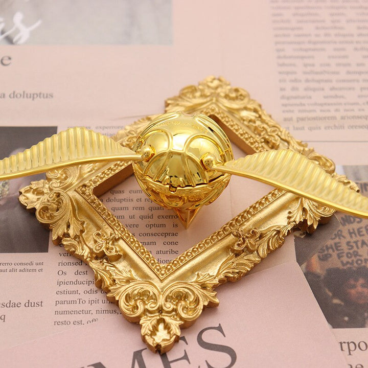 Elegant Rotating Snitch Ring Box | Magic-Inspired Jewellery Display-All Gold-State of Style