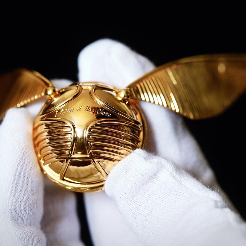 Elegant Rotating Snitch Ring Box | Magic-Inspired Jewellery Display-Gold Wings-State of Style