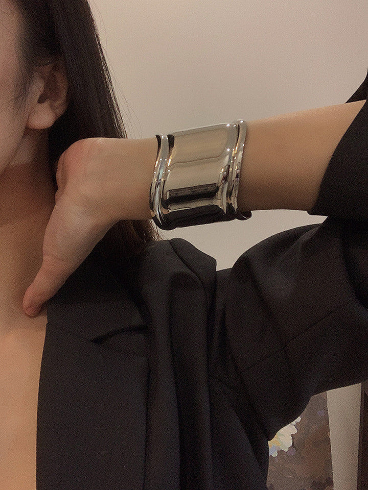 Elegant Wave Bracelet in Sterling Silver-Gold-State of Style