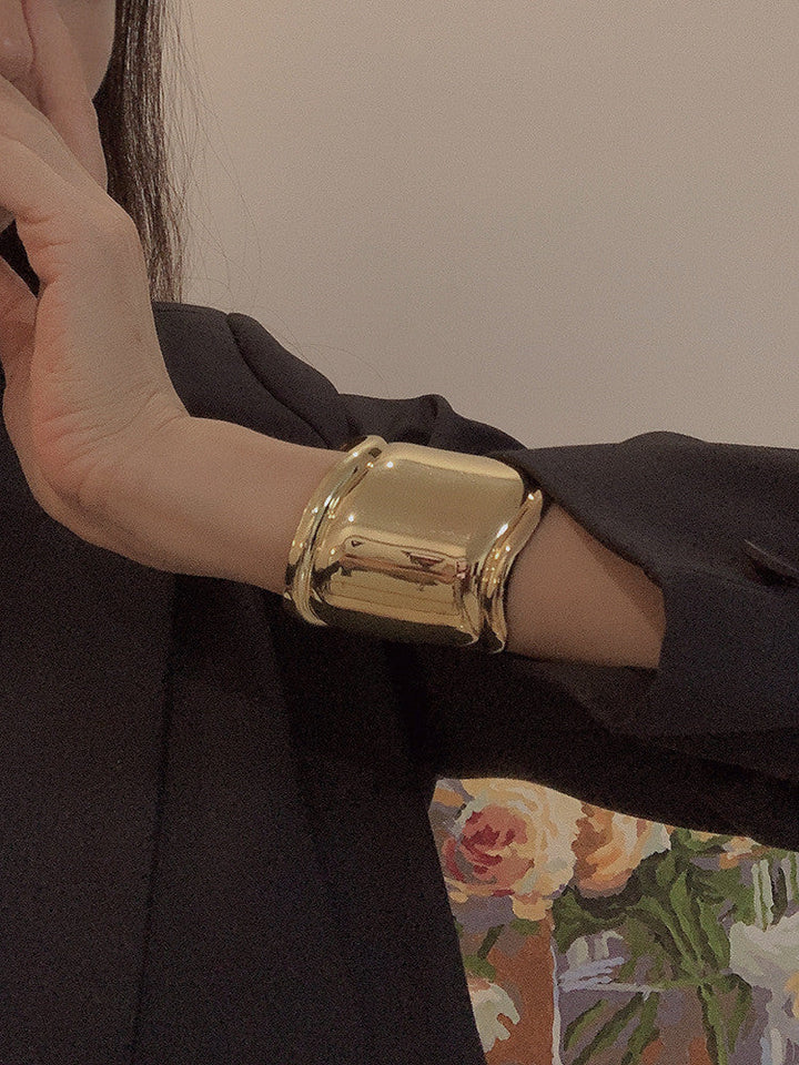 Elegant Wave Bracelet in Sterling Silver-Gold-State of Style