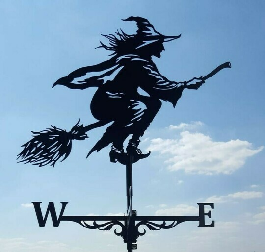Excentric Weather Vane for the Garden – Vintoro-Witch-State of Style