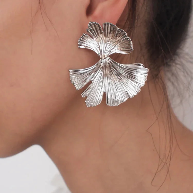 Flower Earrings in Gold and Silver - Liora-Silver-State of Style