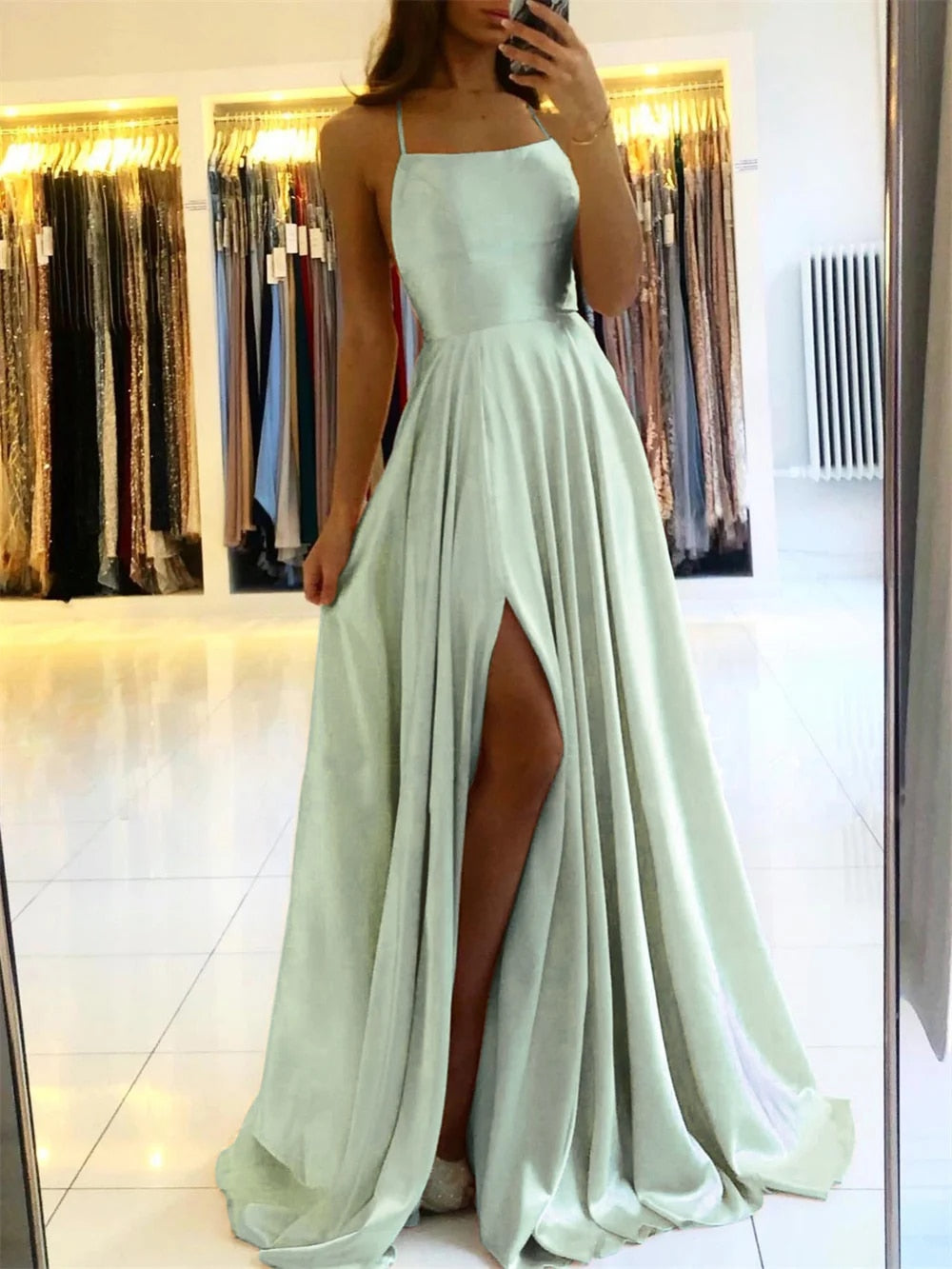 Flowing maxi dress with side slit - Sophie-Green-S-State of Style