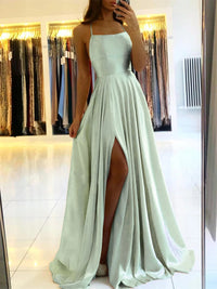 Flowing maxi dress with side slit - Sophie-Green-S-State of Style