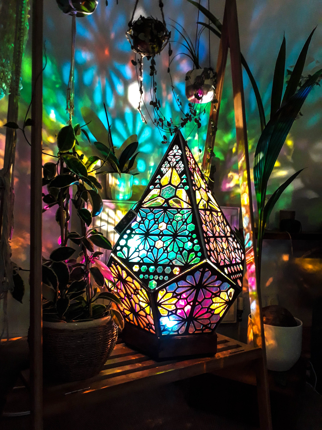 Glass-In-Leaded Style LED Table Lamp - LumiAura-State of Style