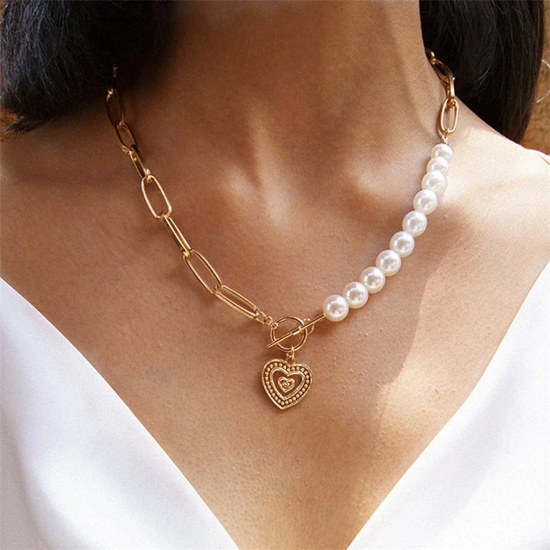 Golden Heart Necklace with Pearl Accents – Veerle-State of Style