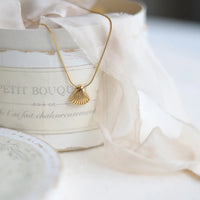 Golden Scallop Shell Floral Necklace – Lilac-State of Style