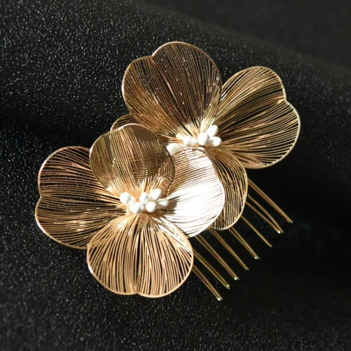 Helen Traditional Hair Accessories – Elegant Alloy Flower Hair Combs-Gold-State of Style