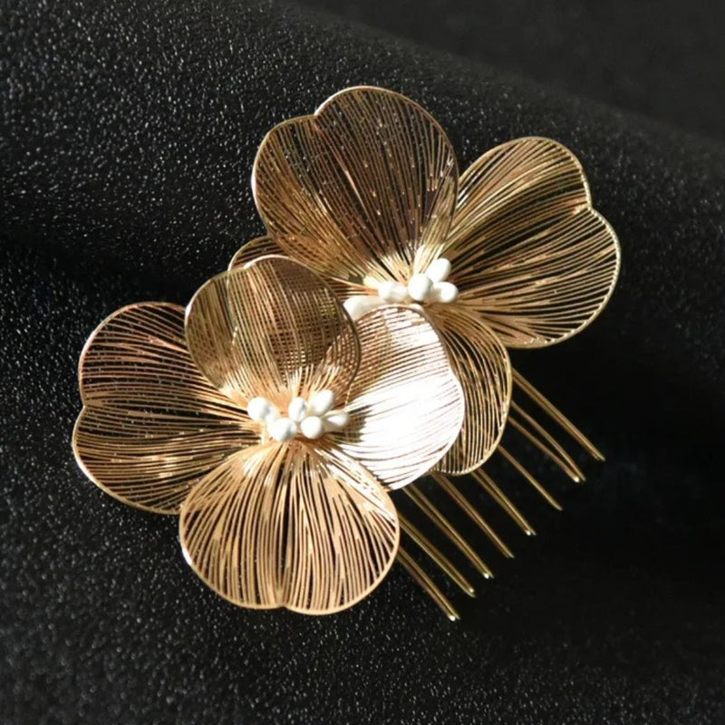 Helen Traditional Hair Accessories – Elegant Alloy Flower Hair Combs-Gold-State of Style
