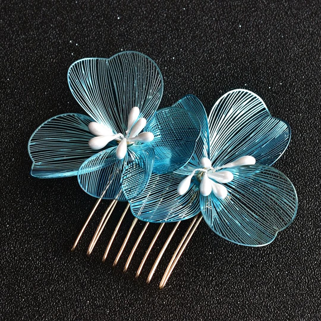 Helen Traditional Hair Accessories – Elegant Alloy Flower Hair Combs-Gold-State of Style