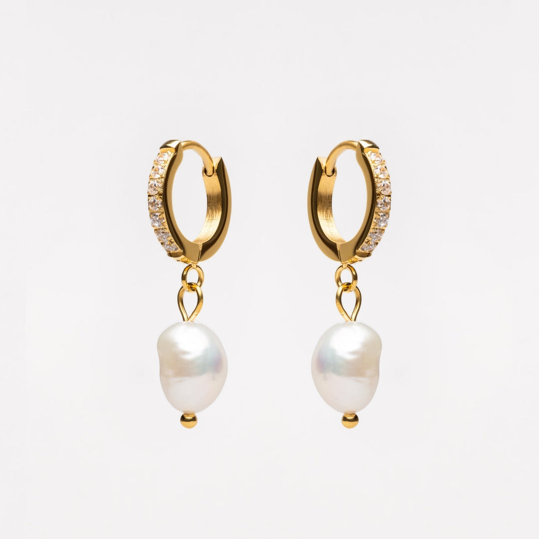 Hoops with freshwater pearls - Arina-Gold-State of Style