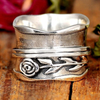 Handmade Silver Floral Ring - Lila