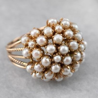 Timeless Ring with Pearl Inlay - Clara