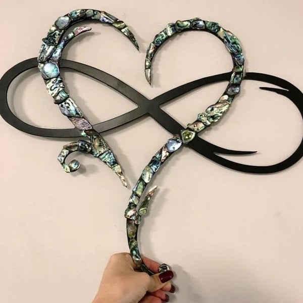 Iron Wall Decoration with Infinite Heart - InfiniteHeart-Black-20 x 25 cm-State of Style