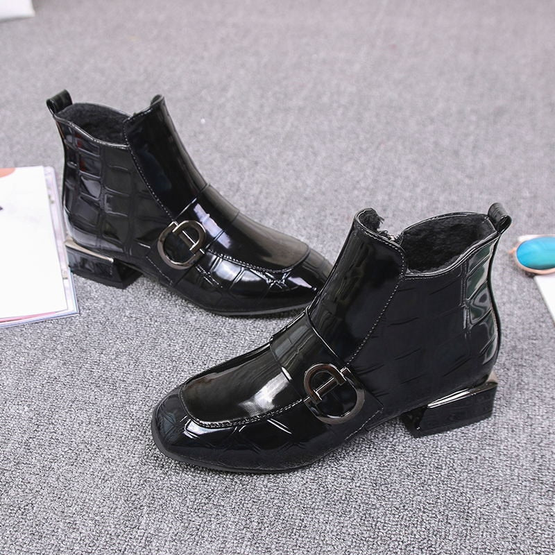 JooskeShoes | Block Heel Ankle Boots with Buckle | Stylish & Comfortable-Black Plush-4.5-State of Style