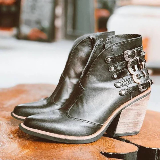 Ladies Ankle Boots with V-Cut and Buckle Detail – Léa-Black-4.5-State of Style