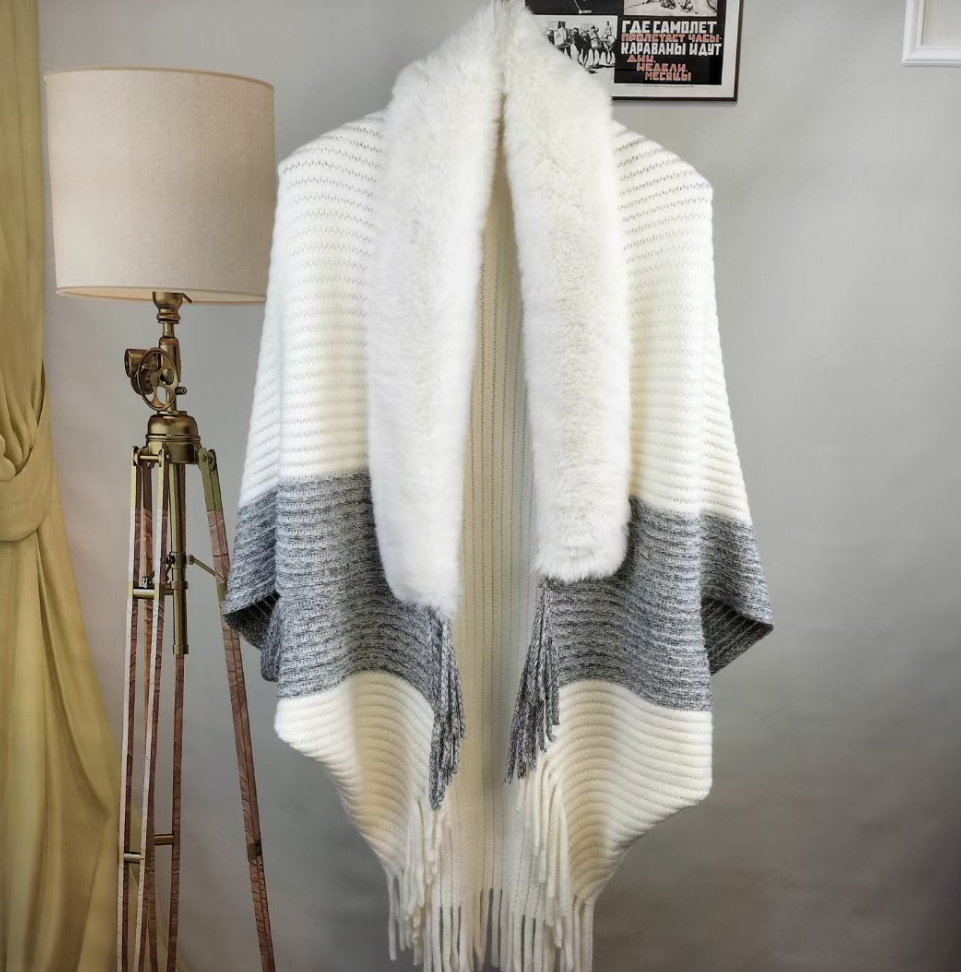 Ladies' Coat Louise – With Luxurious Faux Fur Collar | One Size-White-Grey-State of Style