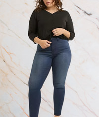 Larisa – High-Waisted Plus Size Jeans with a Flattering Fit-S-Blue-State of Style