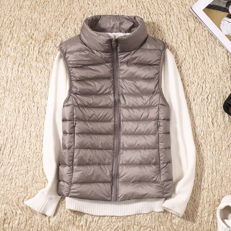 Light quilted vest with a feminine fit – Juliette-Khaki-S-State of Style