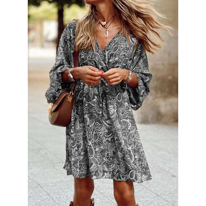 Light summer midi dress with a fitted silhouette - Elina-Gray-S-State of Style