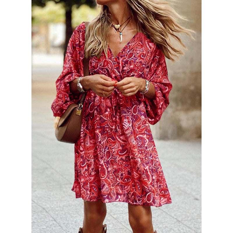 Light summer midi dress with a fitted silhouette - Elina-Red-S-State of Style