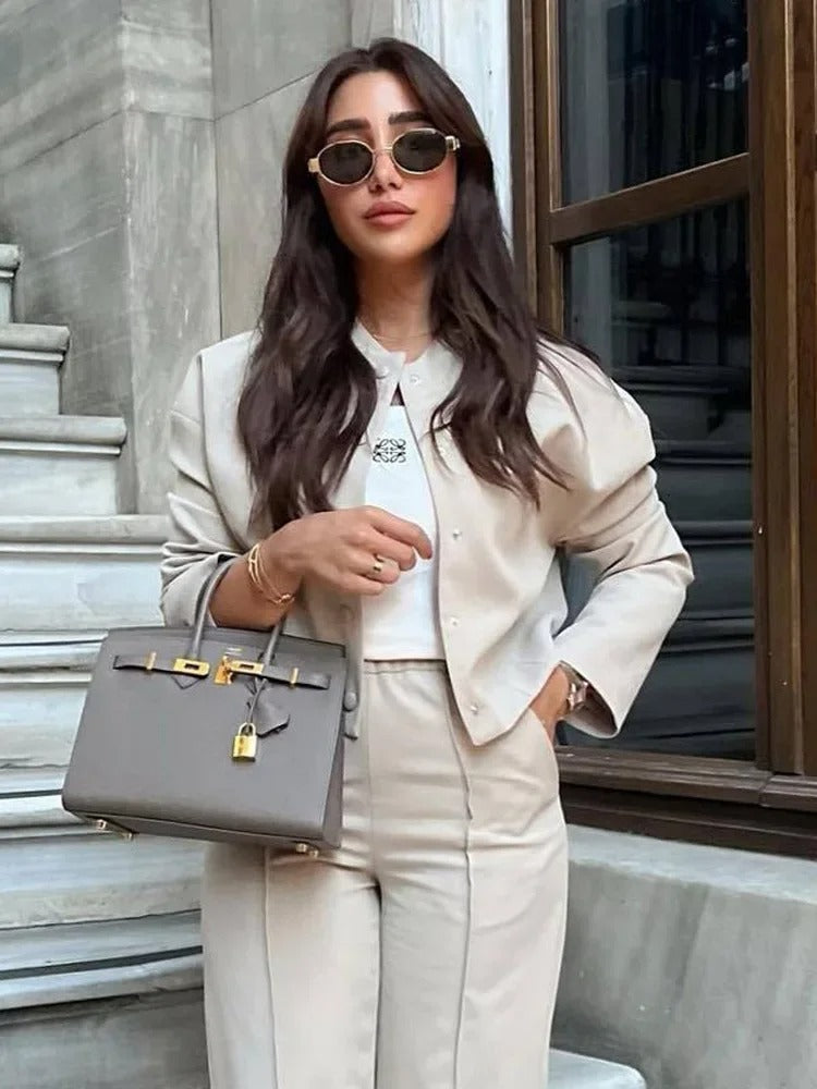 Light women's bomber jacket for summer – Casual chic with stand-up collar-Beige-S-State of Style