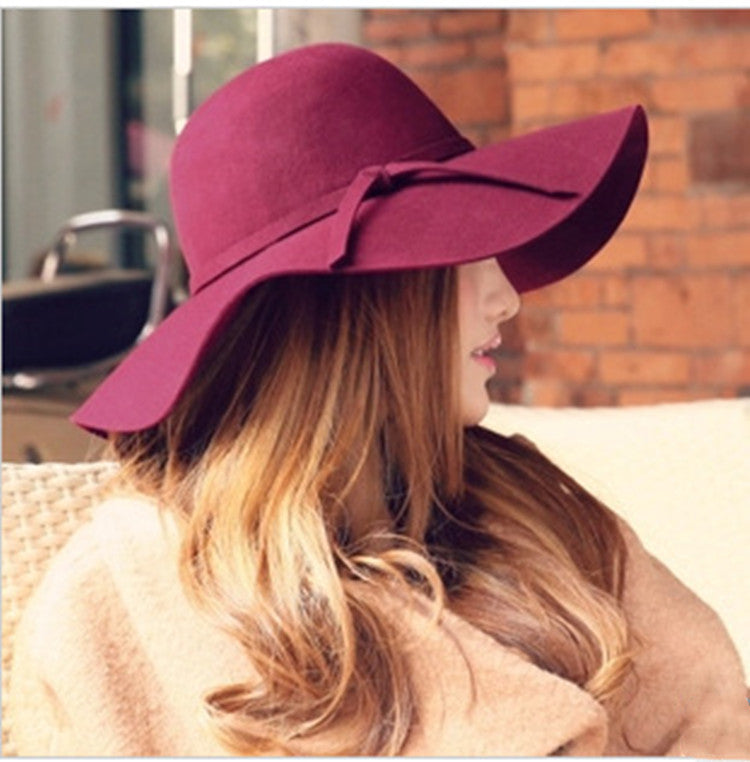 Light women's summer hat with a comfortable fit – UrbanBreeze-Red-State of Style