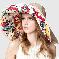 Lightweight, sun-resistant women's beach hat with a wide brim – Cleofa-White-State of Style