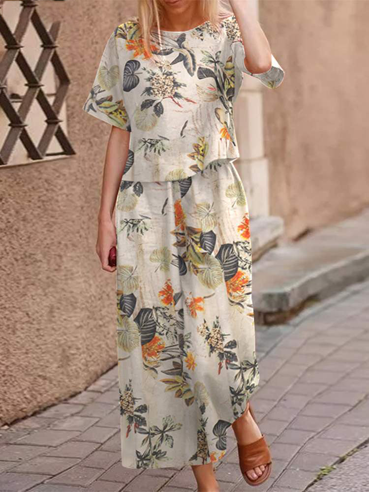 Lightweight two-piece summer outfit made of cotton with a flattering fit – Boho Set Zephyra-Orange/White-S-State of Style