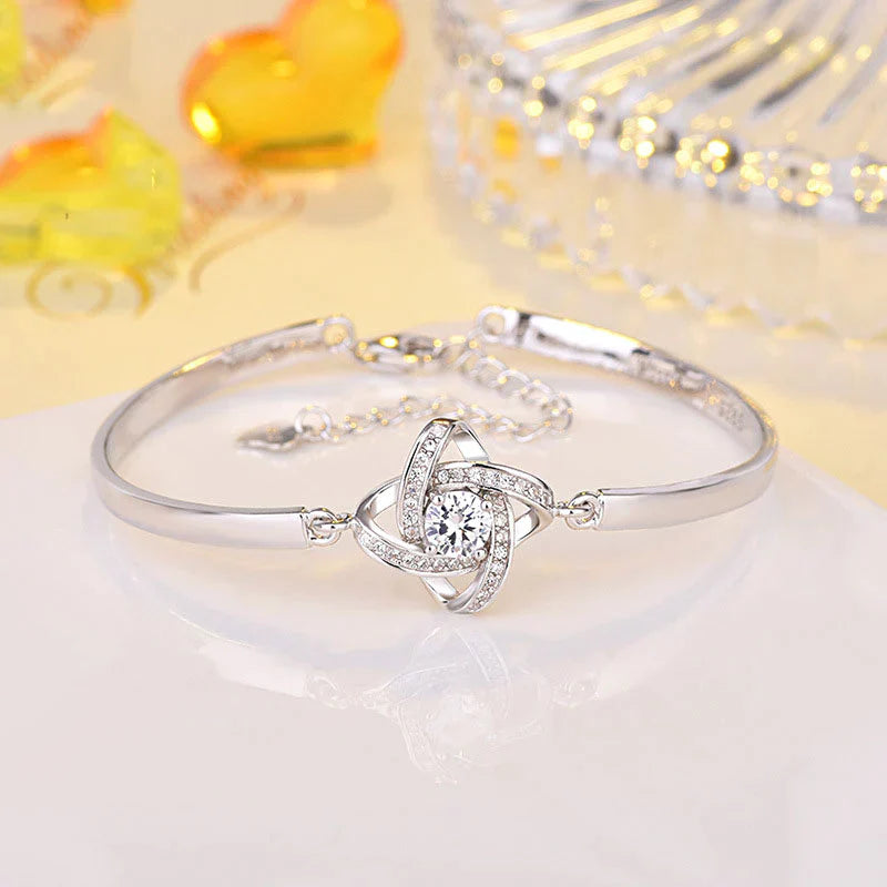 Love Knot Bracelet | Elegant Women's Jewellery | Adjustable Chain-State of Style