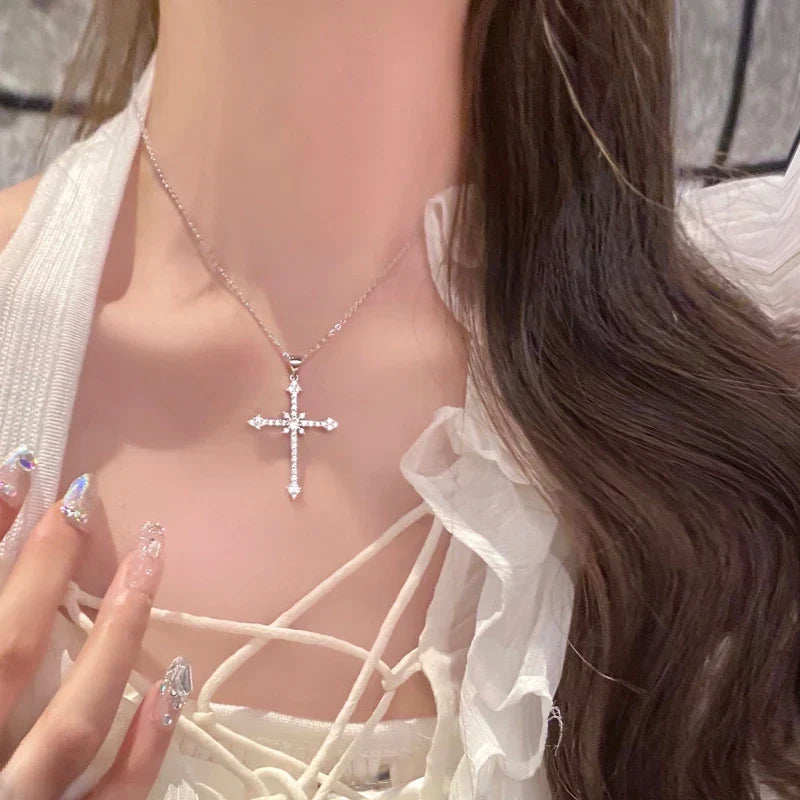 LUXURIOUS CROSS PENDANT NECKLACE WITH ZIRCON CRYSTAL-State of Style