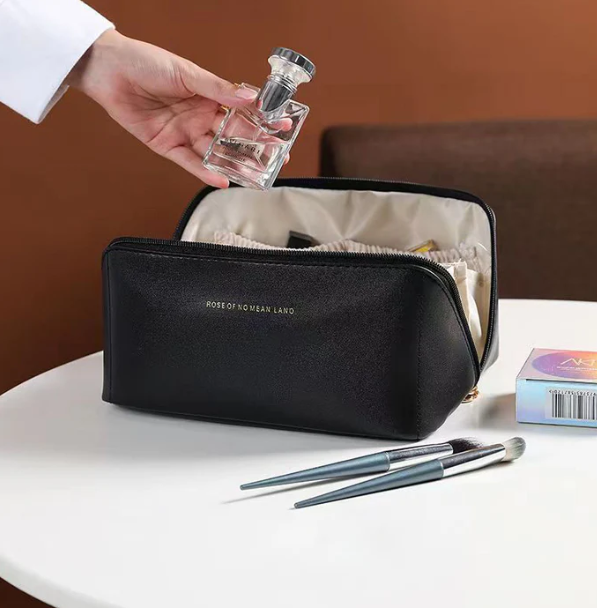 Luxury Beauty Case - BelleVault-Black-State of Style