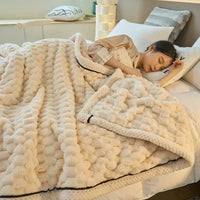 Double-layer Coral Velvet Blanket for Autumn & Winter – TurtleWarm
