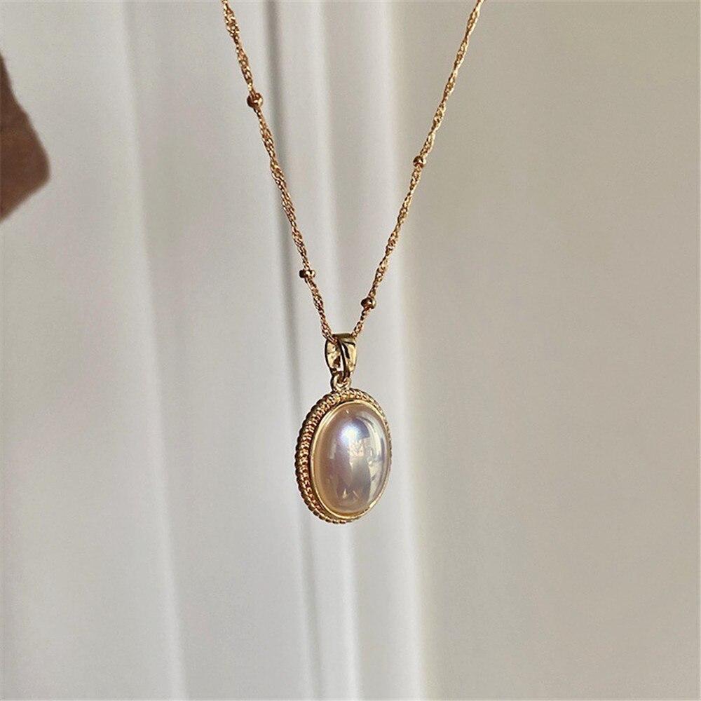 Vintage Gold Pearl Necklace - Lumina