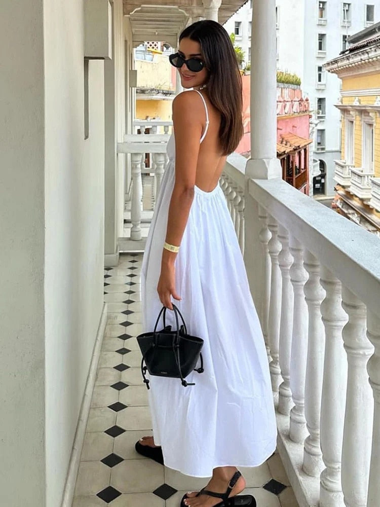 Maxi dress with deep V-neck and open back – Alessa-S-State of Style