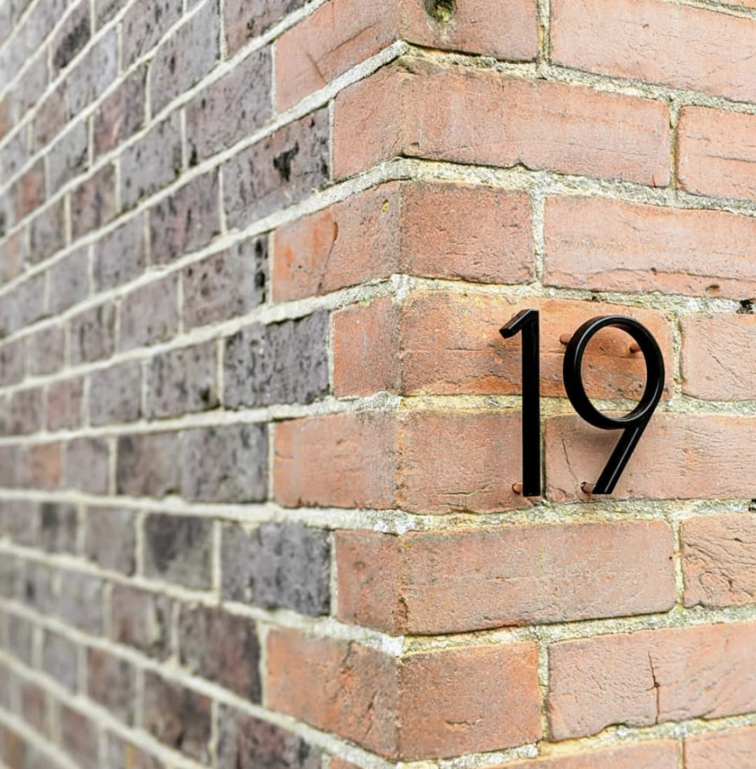 Modern Black House Numbers with Floating Design – Numbré-0-State of Style