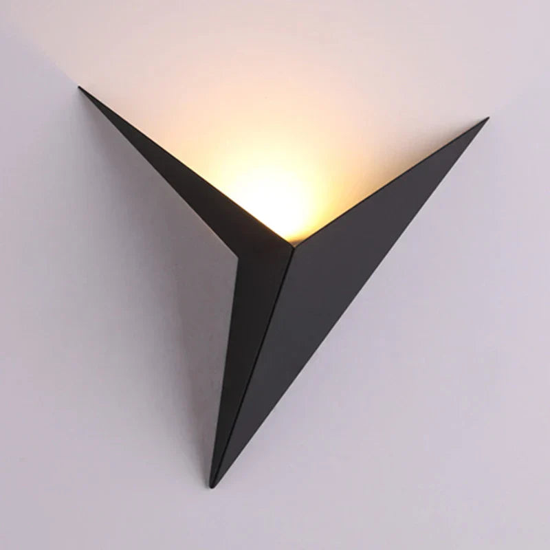 Modern Triangular Wall Lamp - TrigoLux-Black-Warm White-State of Style