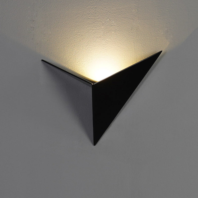 Modern Triangular Wall Lamp - TrigoLux-White-Warm White-State of Style