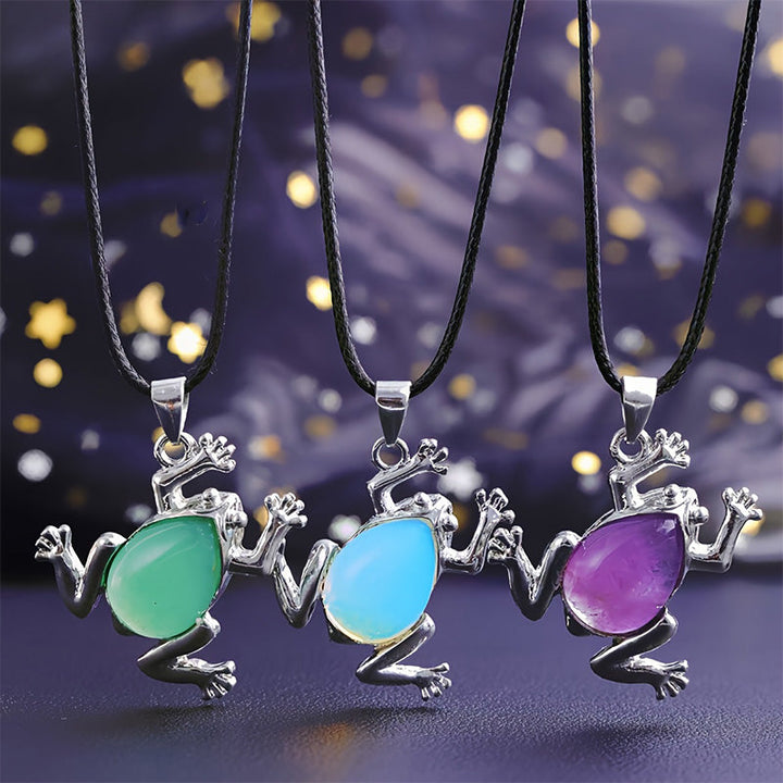 Natural Crystal Frog Meditation Necklace - Gaia-Amethyst-State of Style