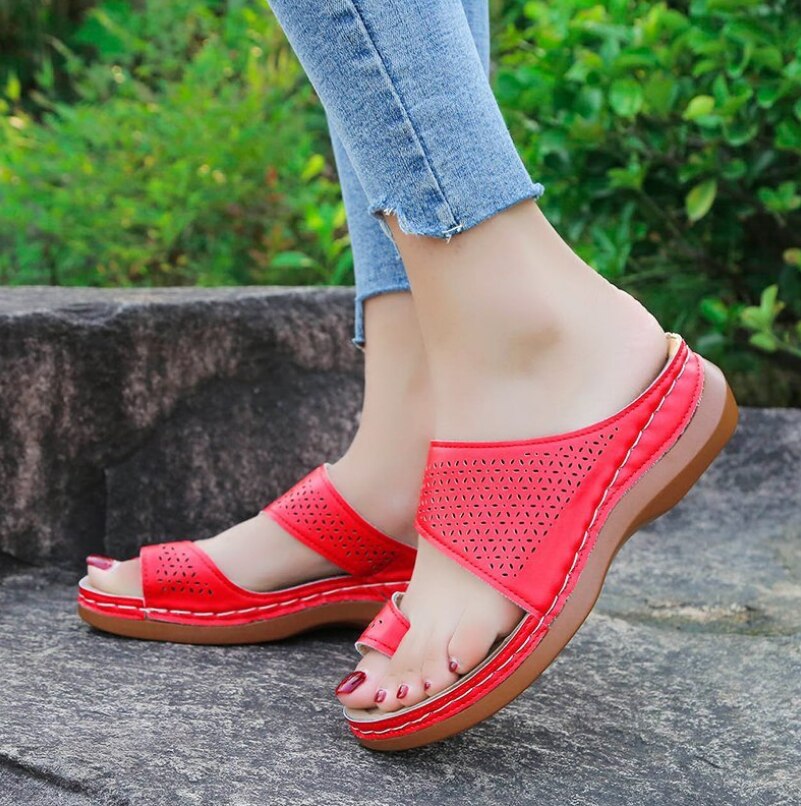 NiceSlides – Comfy Slippers for Women-Black-4.5-State of Style