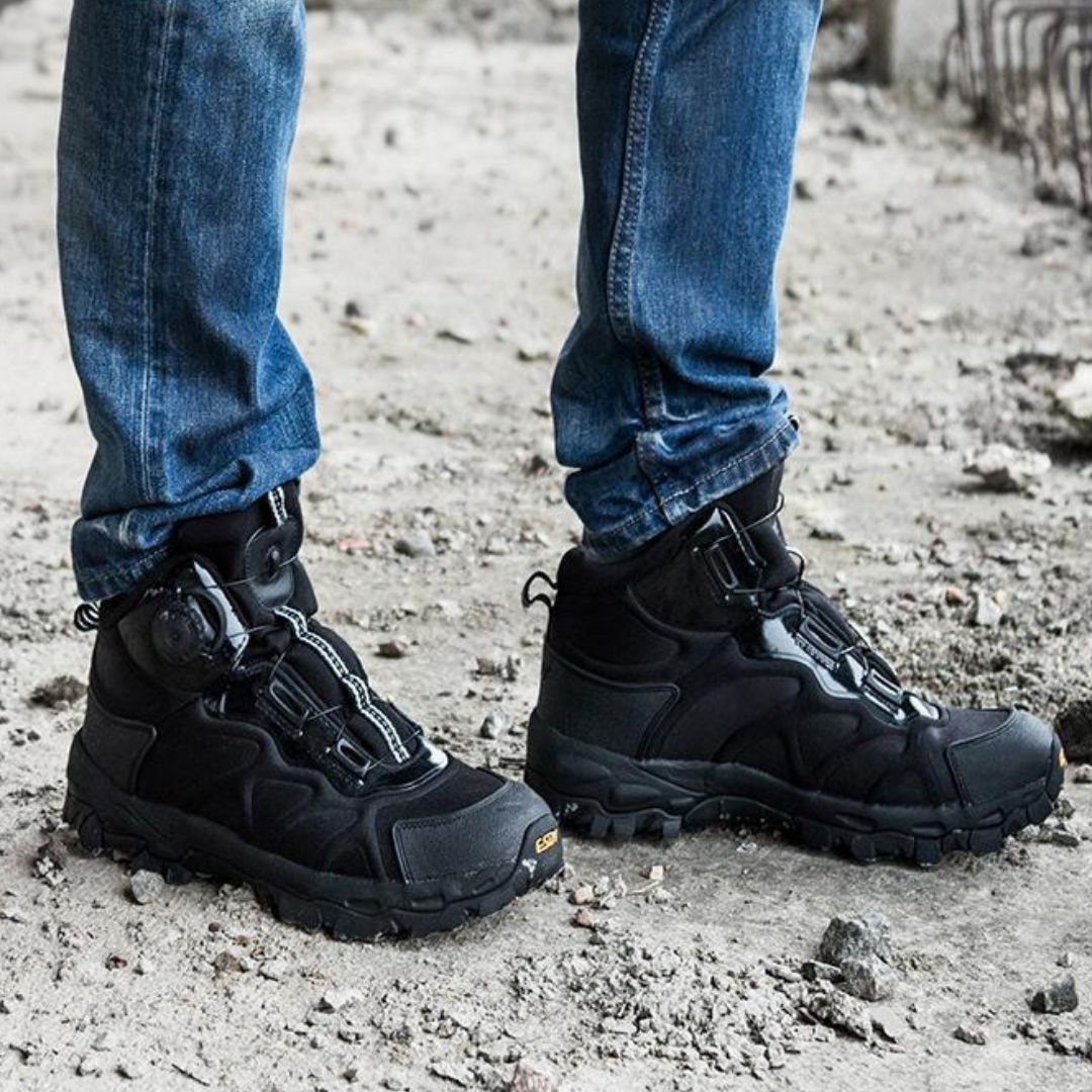 Outdoor Walking Shoes - TrailMaster-Black-6.0-State of Style