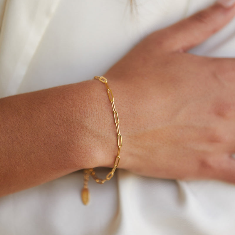 Paperclip Switch Bracelet - Nova-Gold-State of Style