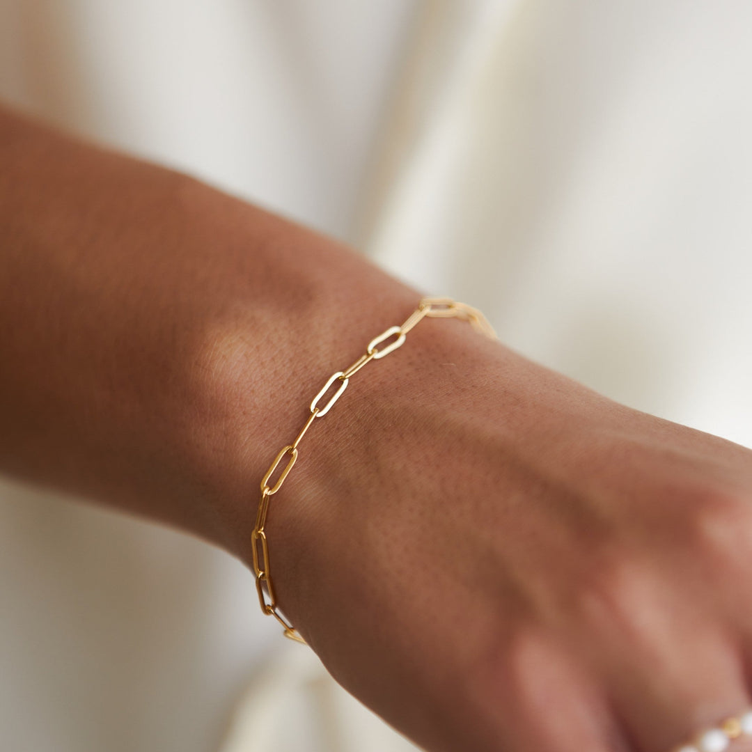 Paperclip Switch Bracelet - Nova-Gold-State of Style
